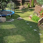Cozy House With A Garden, Child-friendly Hébergement de vacances *