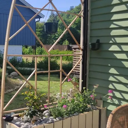 Cozy House With A Garden, Child-friendly