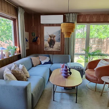 Cozy House With A Garden, Child-friendly كريستينساند