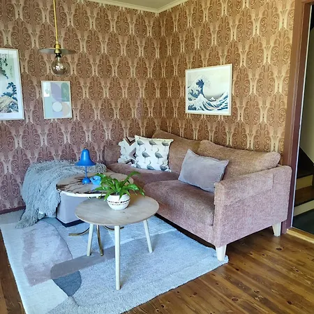 Cozy House With A Garden, Child-friendly Σπίτι διακοπών Κρίστιανσαντ